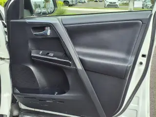 Toyota RAV4 2018 SE 4dr SUV