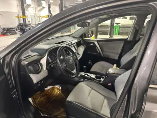 Toyota RAV4 2017 XLE 4dr SUV