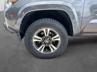 Toyota Tacoma 2016 4x2 TRD Sport 4dr Double Cab 5.0 ft SB