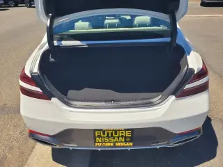 Genesis G70 2024 2.5T Standard 4dr Sedán