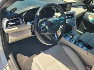 Genesis G70 2024 2.5T Standard 4dr Sedán