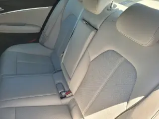 Genesis G70 2024 2.5T Standard 4dr Sedán