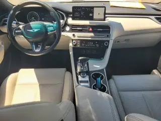 Genesis G70 2024 2.5T Standard 4dr Sedán