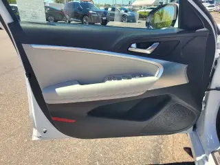 Genesis G70 2024 2.5T Standard 4dr Sedán
