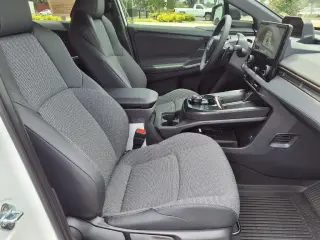 Toyota bZ 2026 XLE Plus 4dr Crossover