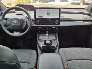 Toyota bZ 2026 XLE Plus 4dr Crossover