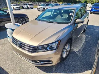 Volkswagen Passat 2016 1.8T S 4p Sedan PZEV