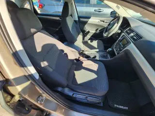 Volkswagen Passat 2016 1.8T S 4p Sedan PZEV