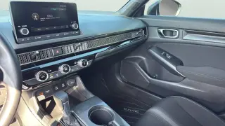 Sedán Honda Civic Sport 2025 de 4 puertas