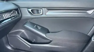 Sedán Honda Civic Sport 2025 de 4 puertas