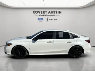 Sedán Honda Civic Sport 2025 de 4 puertas