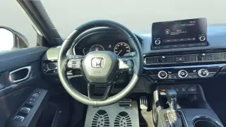 Sedán Honda Civic Sport 2025 de 4 puertas