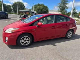 Toyota Prius 2010 I 5 puertas portón trasero