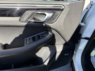 Porsche Macan 2020