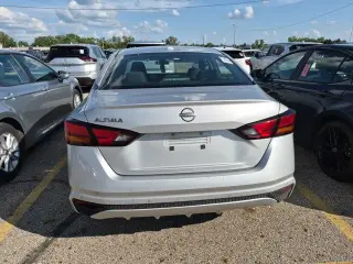 Nissan Altima 2025 2.5 SV Sedán de 4 puertas