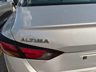 Nissan Altima 2025 2.5 SV Sedán de 4 puertas