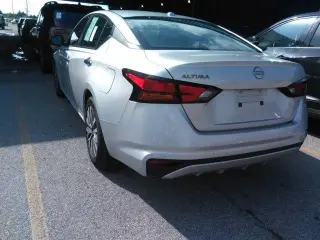 Nissan Altima 2025 2.5 SV Sedán de 4 puertas