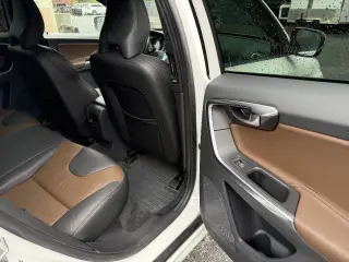 Volvo XC60 2016