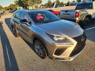 Lexus NX 300 2021 F SPORT Crossover de 4 puertas