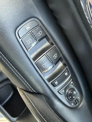 Nissan Armada 2017 4x4 Platinum 4 puertas SUV