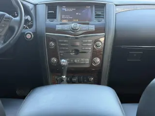 Nissan Armada 2017 4x4 Platinum 4 puertas SUV