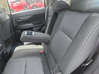 Mitsubishi Outlander 2016