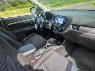 Mitsubishi Outlander 2016