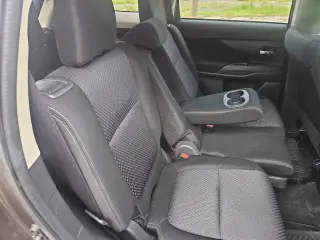 Mitsubishi Outlander 2016