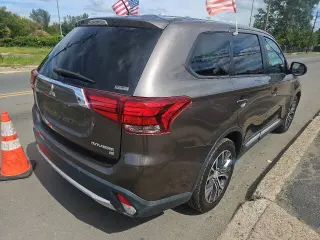Mitsubishi Outlander 2016