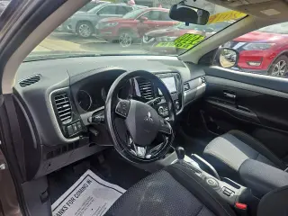 Mitsubishi Outlander 2016