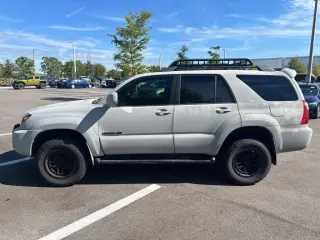 Toyota 4Runner 2009 4x4 Limited 4p SUV (4.0L V6)