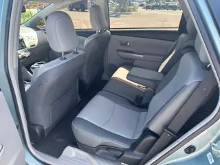 Toyota Prius v 2017 Five 4dr Wagon