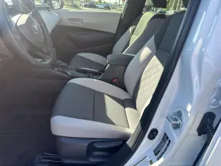 Toyota Corolla Híbrido 2026 LE Sedán de 4 puertas