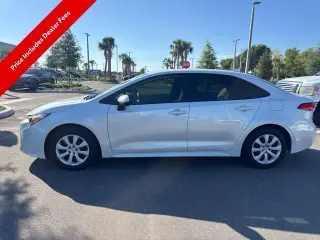 Toyota Corolla Híbrido 2026 LE Sedán de 4 puertas