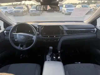 Toyota Camry 2025