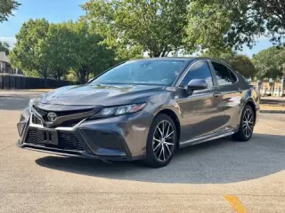 Toyota Camry 2021