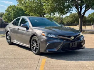 Toyota Camry 2021