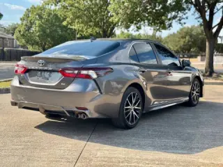 Toyota Camry 2021