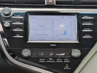 Toyota Camry 2020 SE Sedán 4 puertas