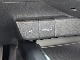 Toyota Camry 2020 SE Sedán 4 puertas