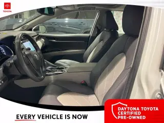 Toyota Camry Hybrid 2019 XLE 4dr Sedan
