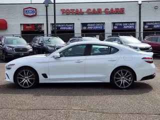 2023 Genesis G70