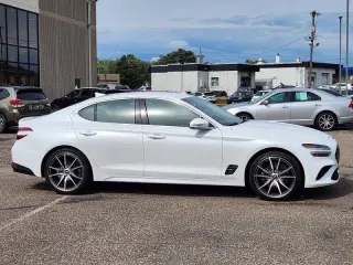 2023 Genesis G70