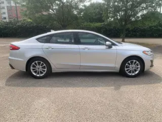 Ford Fusion 2019