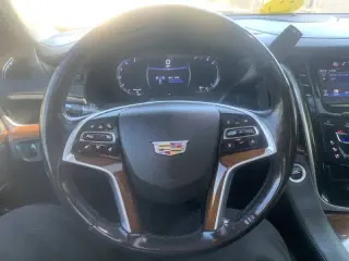 Cadillac Escalade 2018