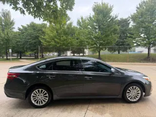 Toyota Avalon 2017