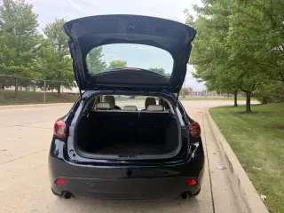 Mazda MAZDA3 del 2015