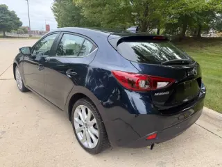 Mazda MAZDA3 del 2015