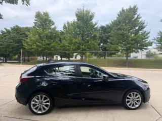 Mazda MAZDA3 del 2015
