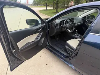 Mazda MAZDA3 del 2015